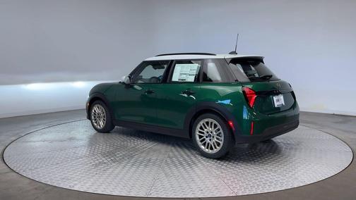 British Racing Green IV Metallic 2026 MINI Hardtop Cooper S