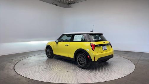 2025 MINI Hardtop Cooper