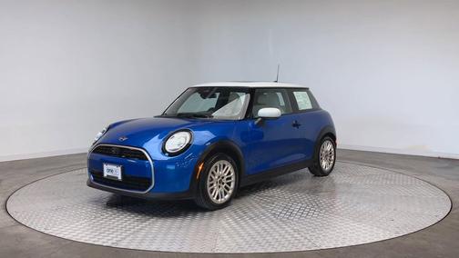 2025 MINI Hardtop Cooper