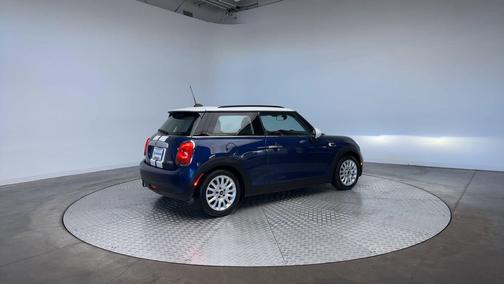 2015 MINI Hardtop Cooper