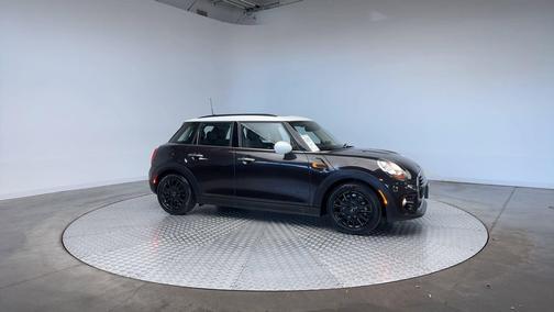 2016 MINI Hardtop Cooper
