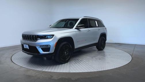 Silver Zynith 2023 Jeep Grand Cherokee Limited