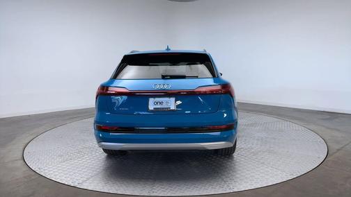 2019 Audi e-tron Premium Plus