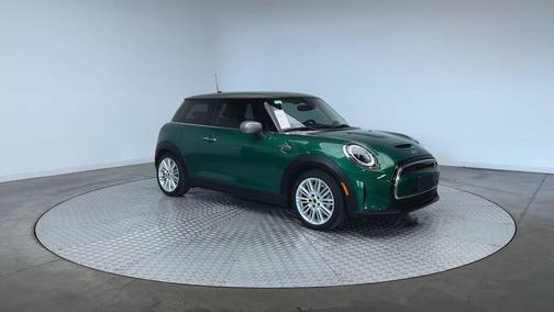 British Racing Green IV Metallic 2024 MINI Hardtop Cooper S