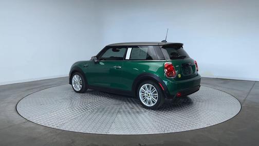 British Racing Green IV Metallic 2024 MINI Hardtop Cooper S