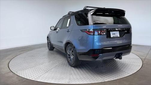 2023 Land Rover Discovery P300 S R-Dynamic