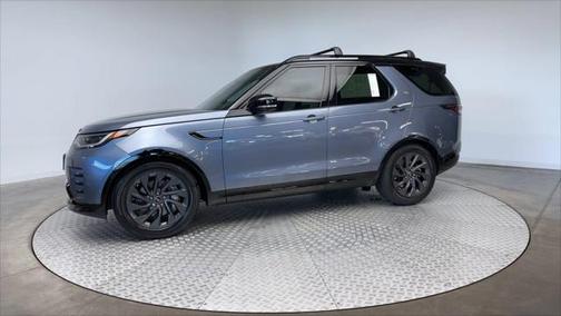 2023 Land Rover Discovery P300 S R-Dynamic
