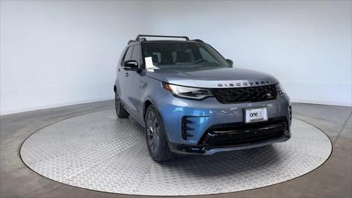 2023 Land Rover Discovery P300 S R-Dynamic