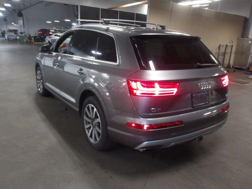 2017 Audi Q7 3.0T Premium