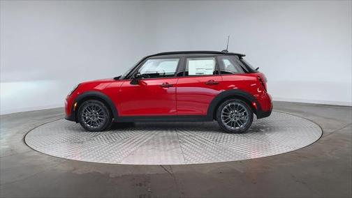 2025 MINI Hardtop Cooper