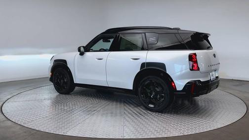 Nanuq White Metallic 2026 MINI Countryman Cooper S ALL4