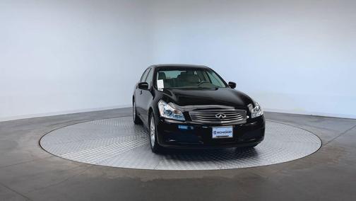 2009 INFINITI G37x Base
