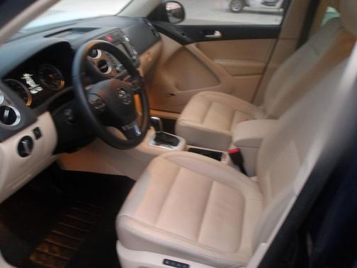 2011 Volkswagen Tiguan SEL