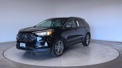 2019 Ford Edge Titanium