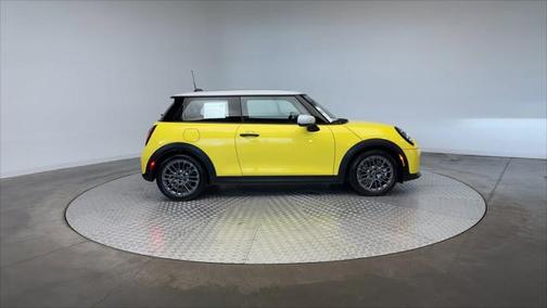 2025 MINI Hardtop Cooper