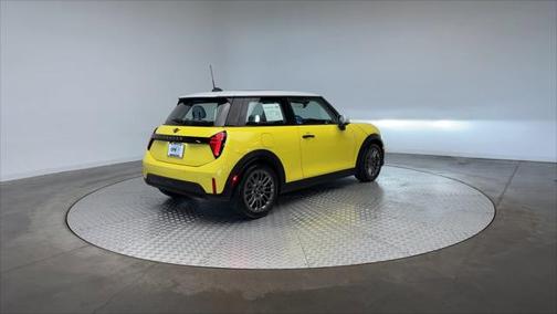 2025 MINI Hardtop Cooper