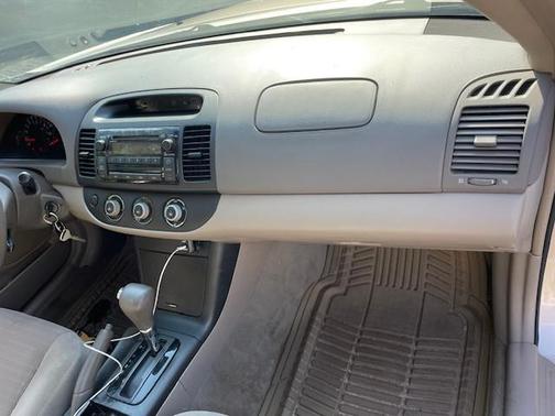 2006 Toyota Camry LE