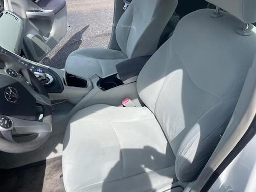 2011 Toyota Prius II