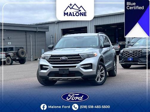 ICONIC SILVER METALLIC 2023 Ford Explorer XLT