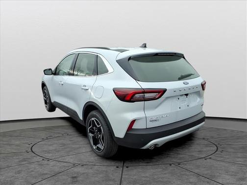 2026 Ford Escape Platinum