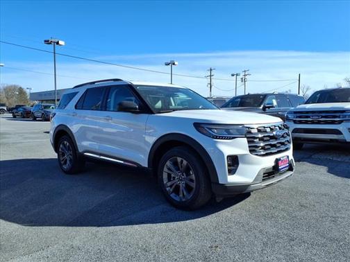 2025 Ford Explorer Active