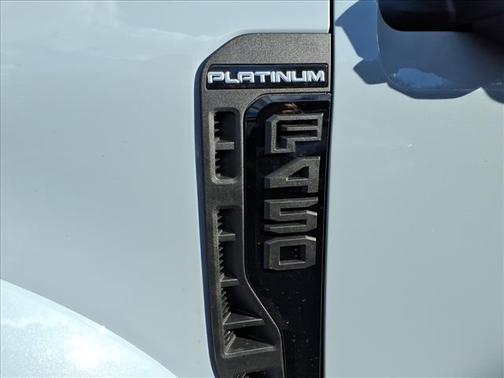 2026 Ford F-450 Platinum