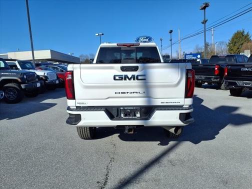 2024 GMC Sierra 2500 Denali Ultimate