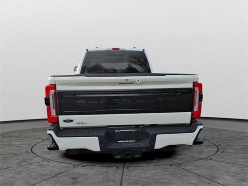 2025 Ford F-350 Platinum