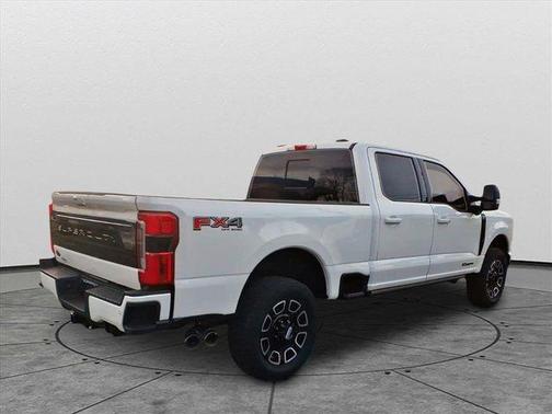 2025 Ford F-350 Platinum