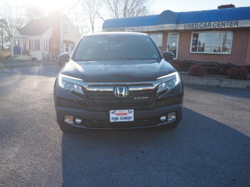 Photo 2 of 31 of 2019 Honda Ridgeline Black Edition