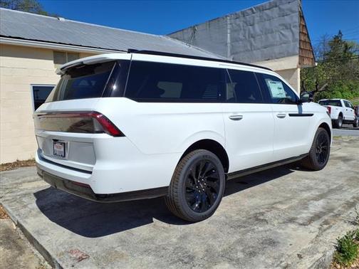 2025 Lincoln Navigator L Reserve