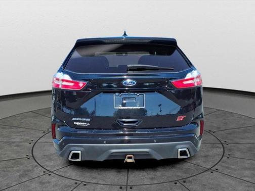 Agate Black Metallic 2019 Ford Edge ST
