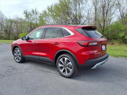 2025 Ford Escape Platinum