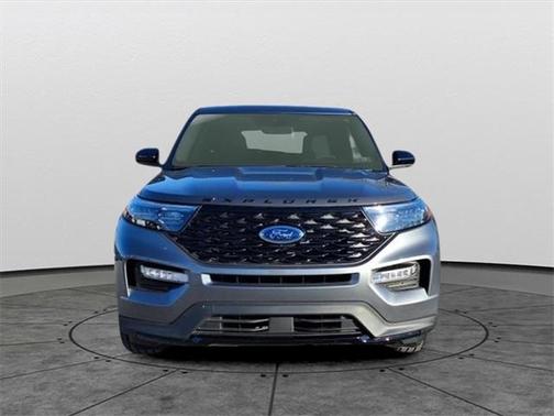 2024 Ford Explorer ST-Line