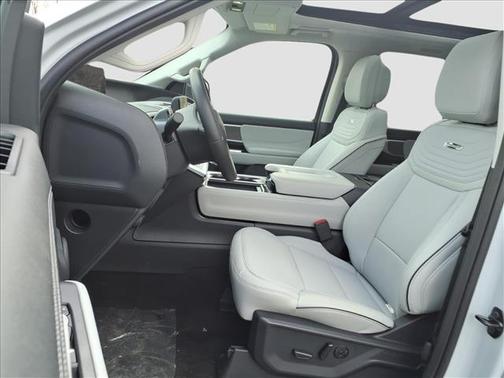 Space Silver 2026 Ford Expedition Max Platinum