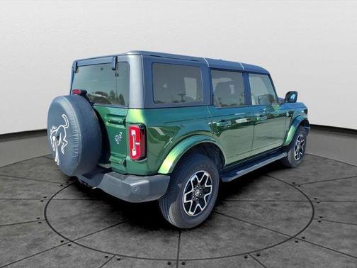 Eruption Green Metallic 2023 Ford Bronco Outer Banks