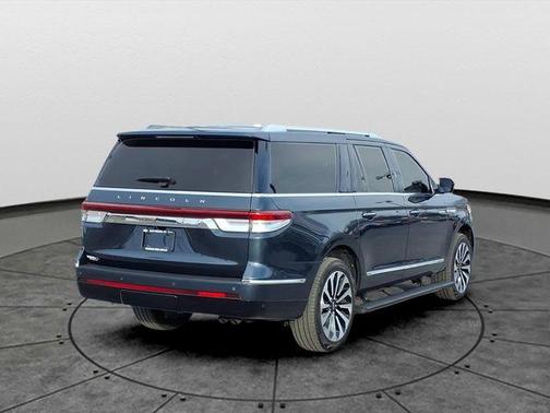 2024 Lincoln Navigator L Reserve