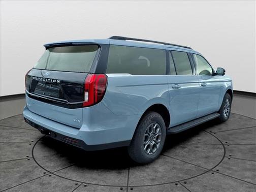 Glacier Gray Metallic 2026 Ford Expedition Max Active
