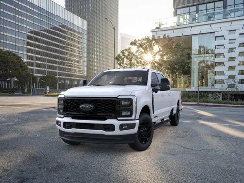 Star White 2026 Ford F-350 Lariat Super Duty