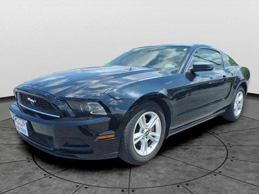 Black 2014 Ford Mustang V6