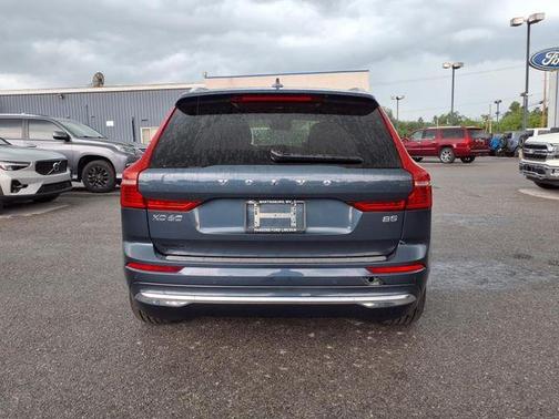 2023 Volvo XC60 B5 Ultimate Bright Theme