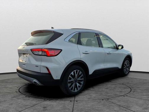 2020 Ford Escape Titanium Hybrid