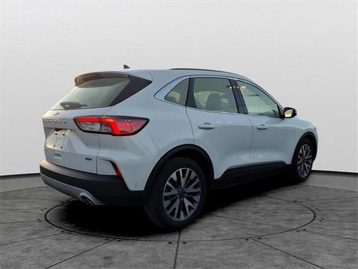 2020 Ford Escape Titanium Hybrid