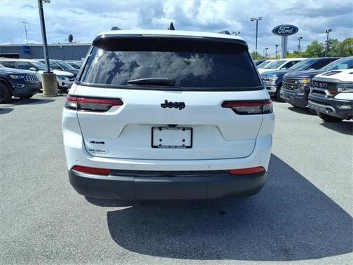 2024 Jeep Grand Cherokee L Laredo
