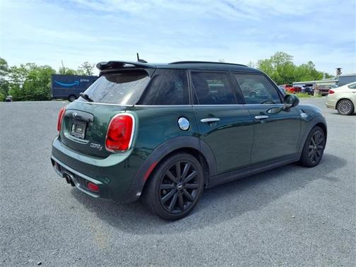 2016 MINI Hardtop Cooper S