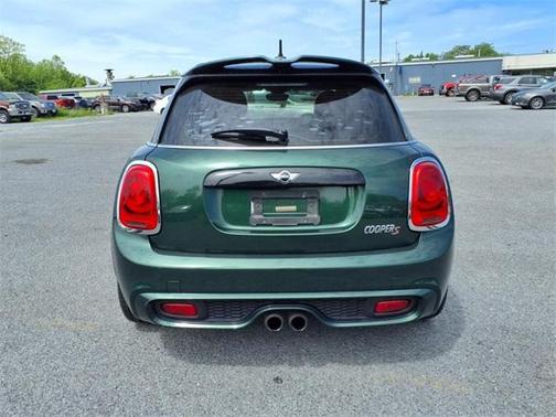 2016 MINI Hardtop Cooper S