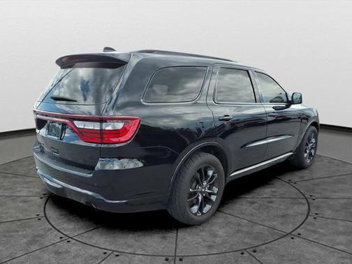 DB Black Crystal Clearcoat 2023 Dodge Durango R/T
