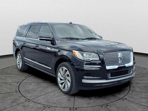 2022 Lincoln Navigator L Reserve