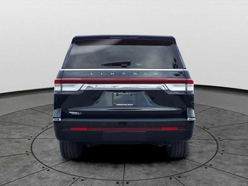 2022 Lincoln Navigator L Reserve