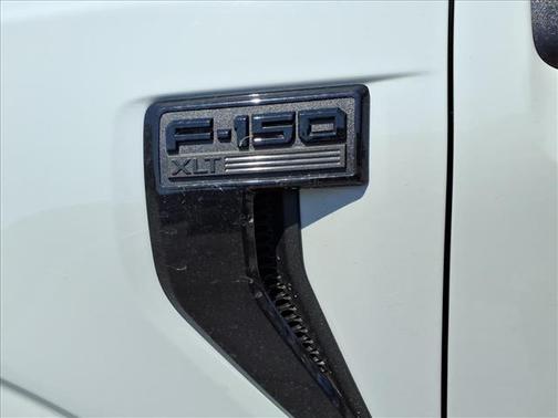 Avalanche 2026 Ford F-150 XLT